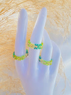 Anillo tejido en mostacillas