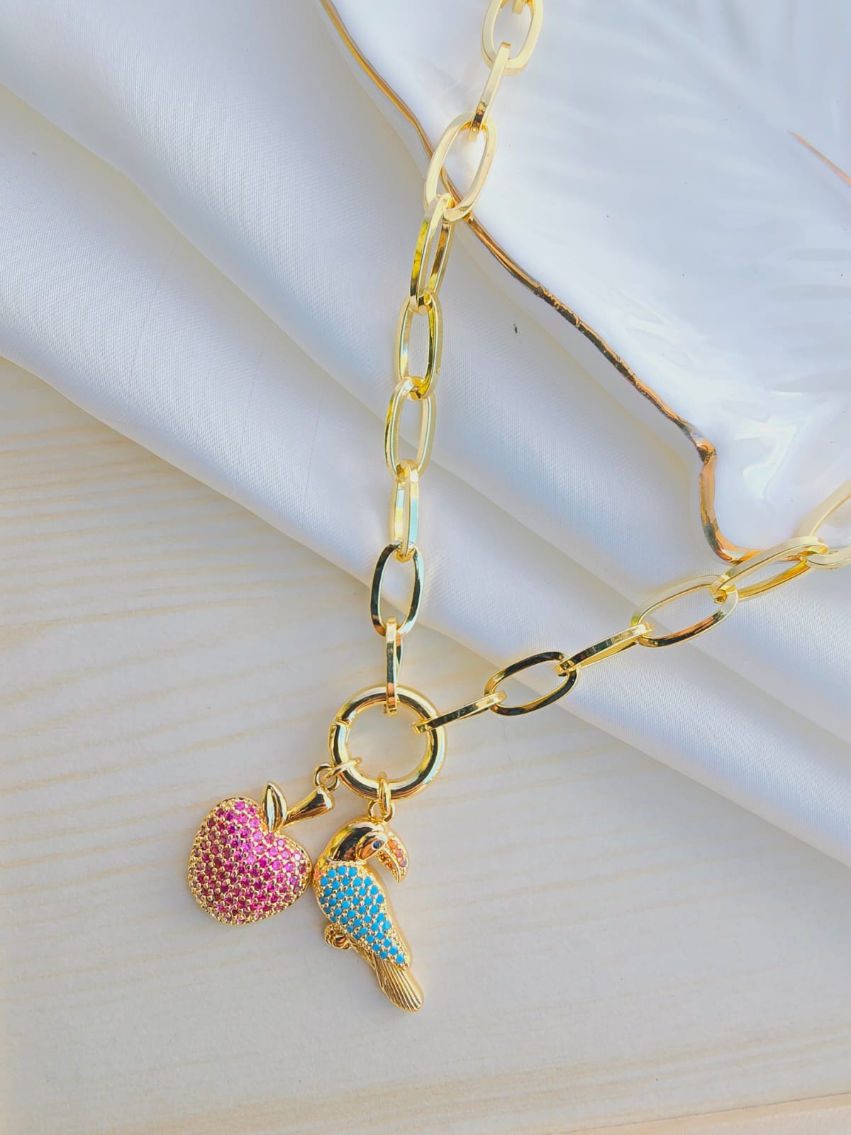 Cadena clip con dije doble de pajaro