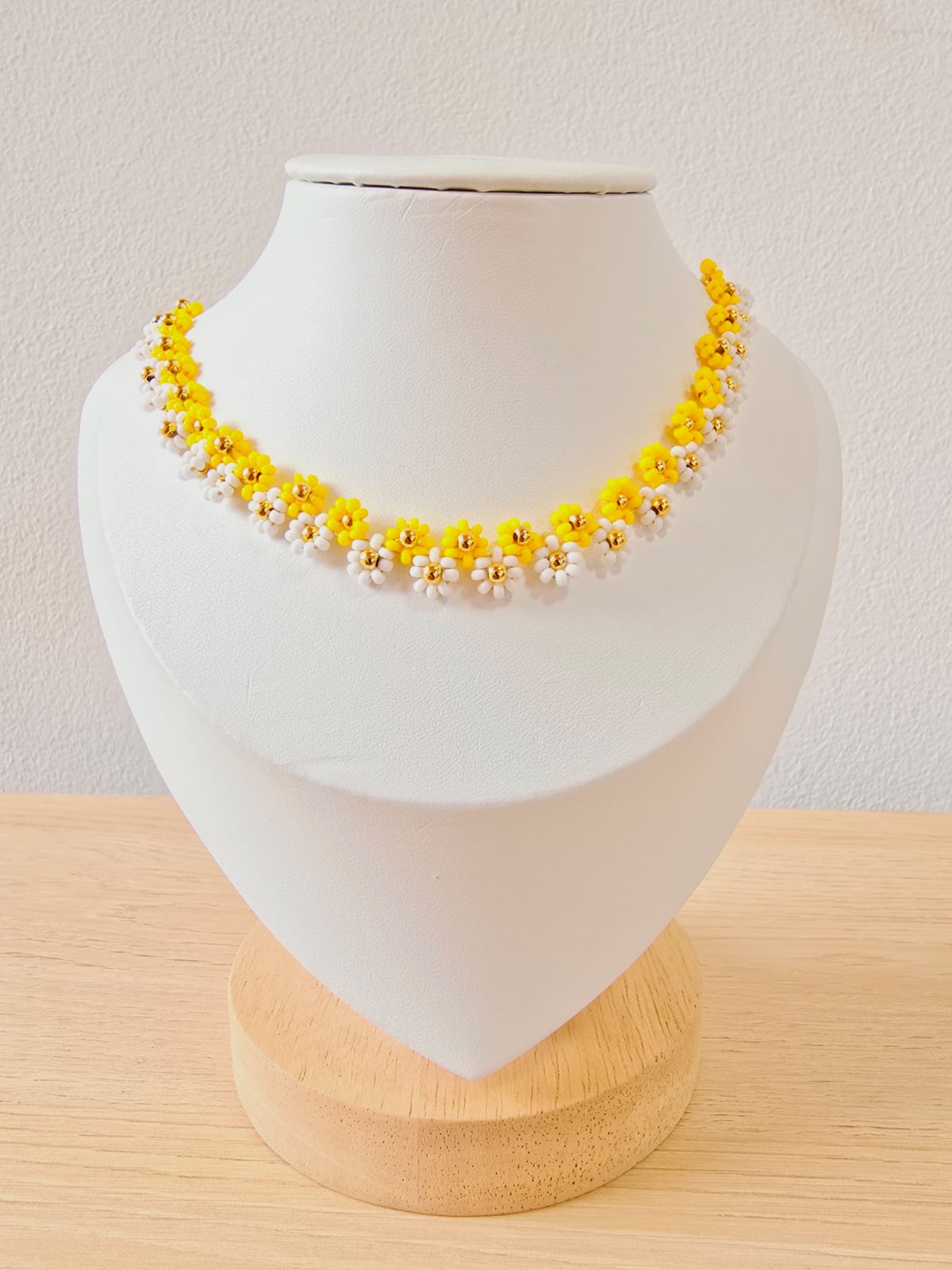 Gargantilla Tejida de Flores Doble