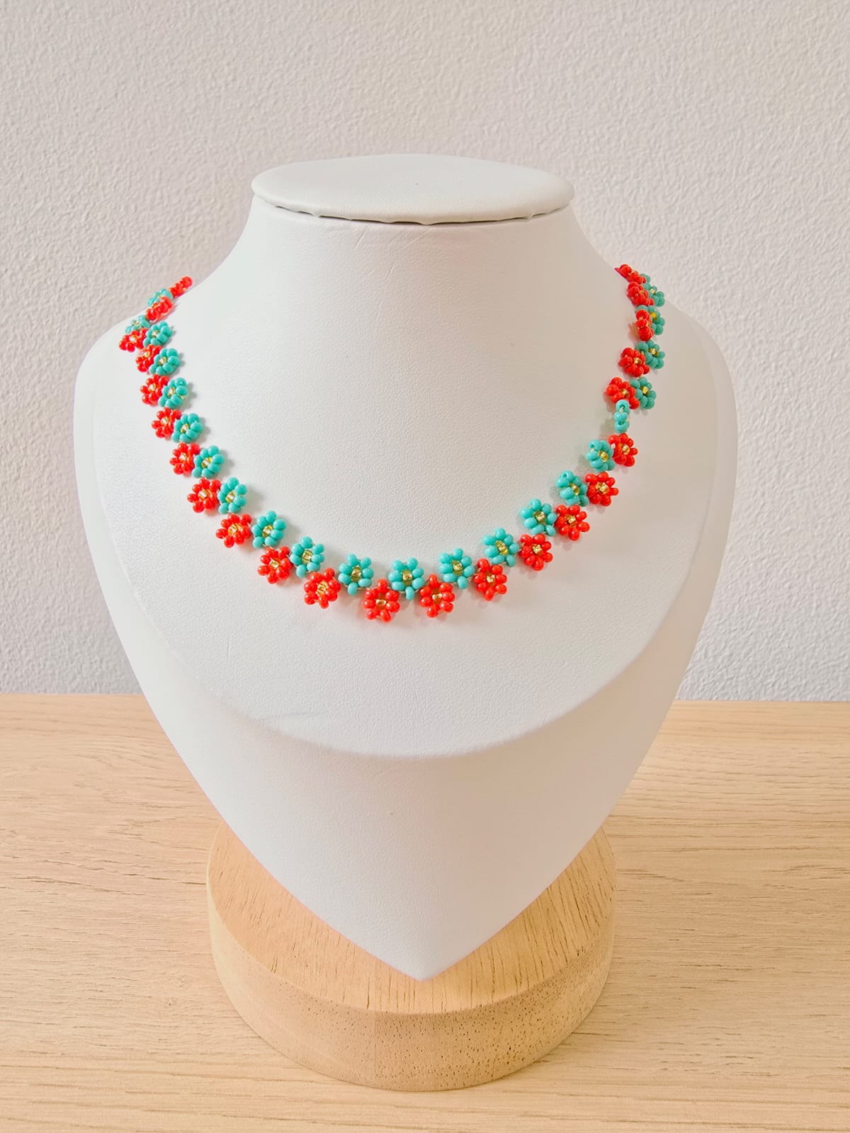 Gargantilla Tejida de Flores Doble