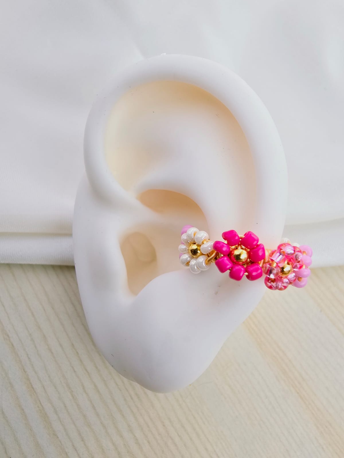 Earcuffs tejidos flor