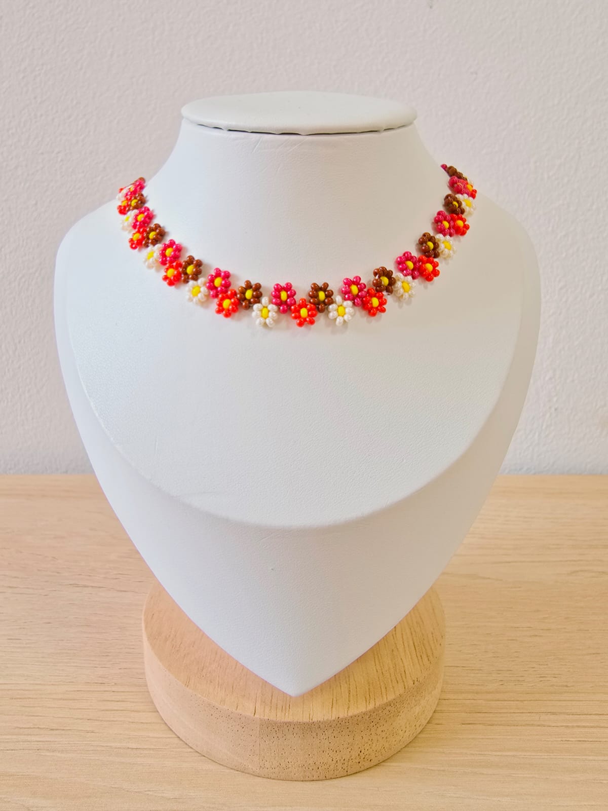 Gargantilla Tejida de Flores Doble