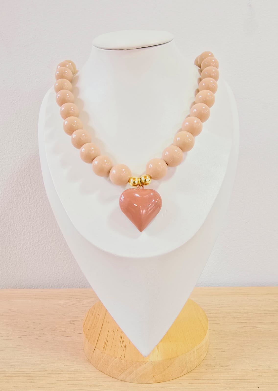 Collar de perla con dije grande