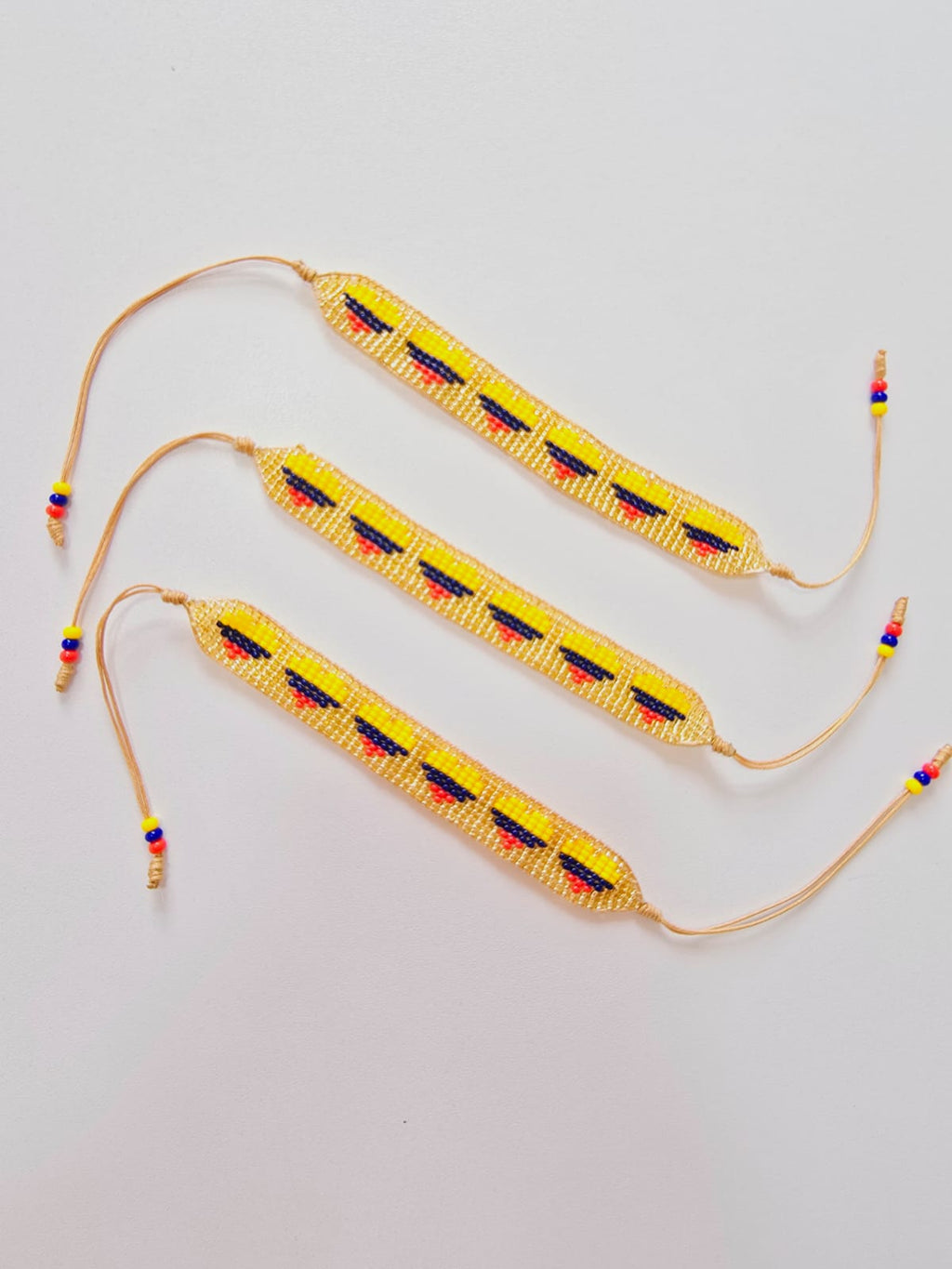 Pulseras tejidas de Colombia